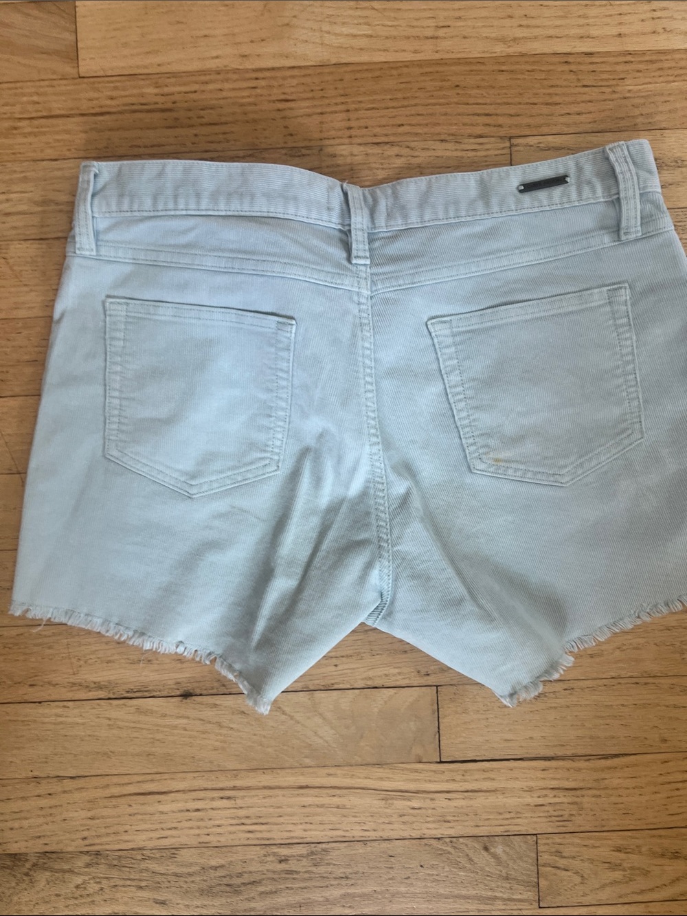 Carve Designs women’s Pale Blue Denim Cutoff Shorts - Picture 5 of 6
